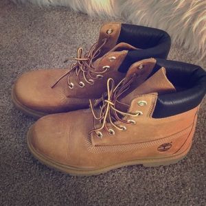 Women’s timberlands size 8 NWOT